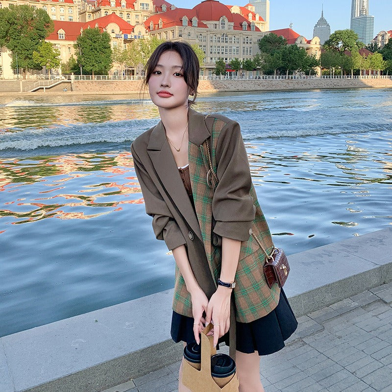 Koreanische Jacke mit kleinem Karomuster