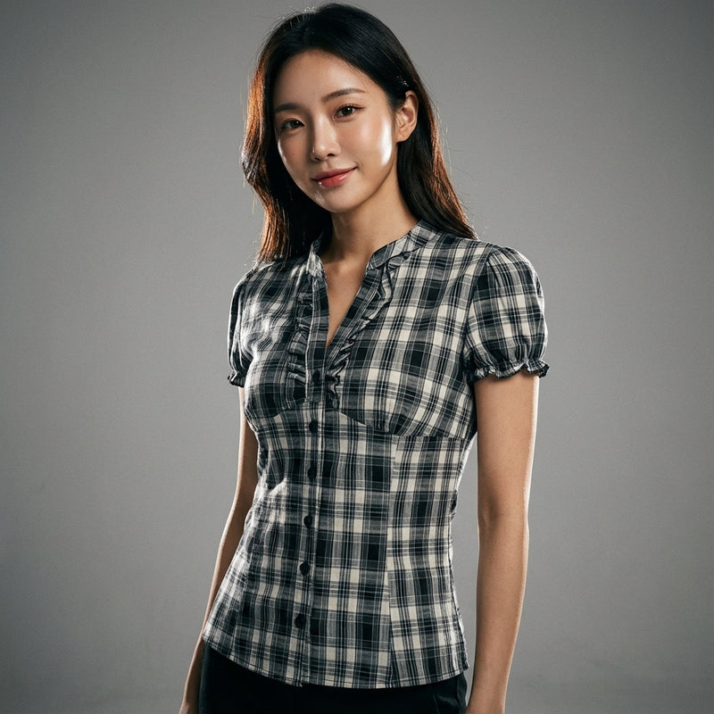 Chemise coréenne femme à carreaux noir et blanc, col V, manches courtes bouffantes et volants. Koreanxwear. - Taille S