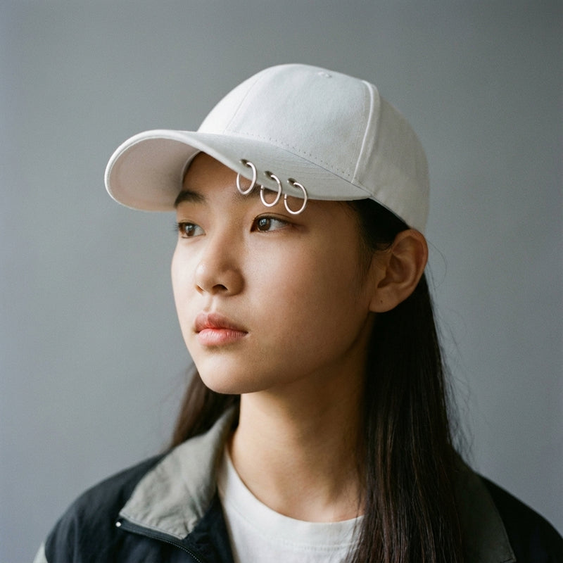 Mannequin teen - Casquette BTS - Blanc