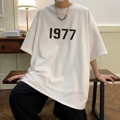 camiseta oversize 1977